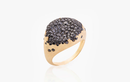 18K YG Ring Black Diamonds D:1.70CT