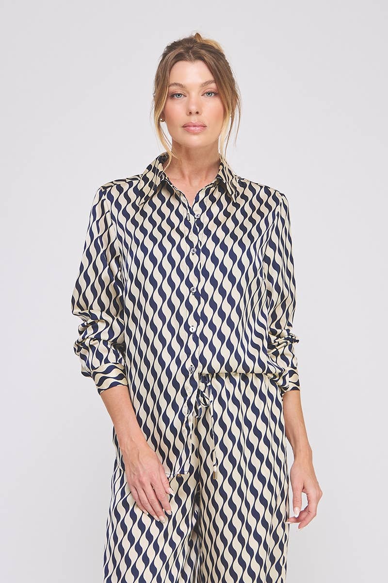 Wavy print satin button up collared shirt, china