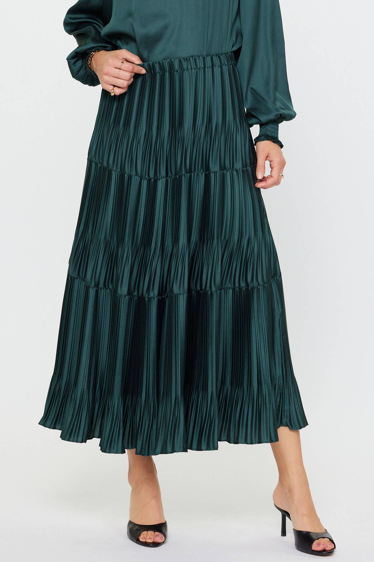 Special Pleated 3-tiered Long Skirt